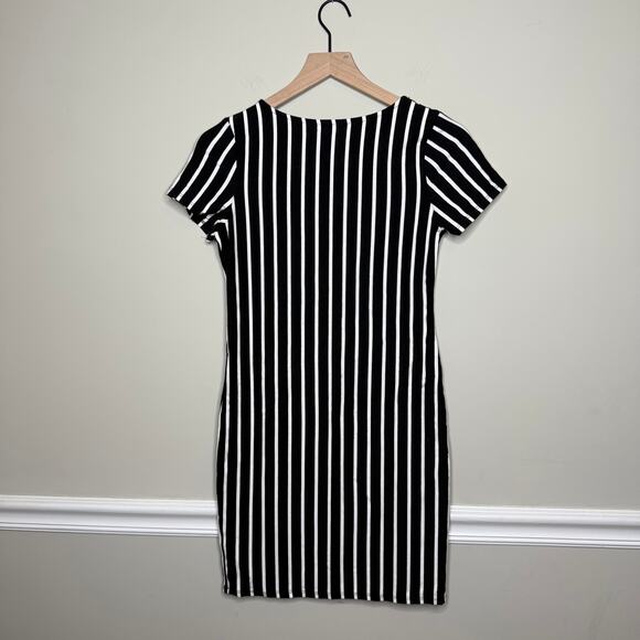 NWOT Heart & Hips Black & White Striped Bodycon Dress - Picture 2 of 5